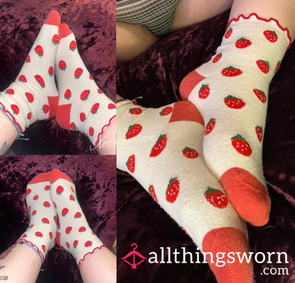 🍓Strawberry High Ankle Socks 🍓