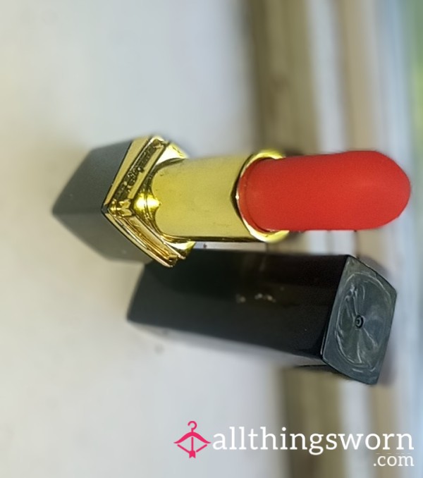 Used Lipstick Vibe