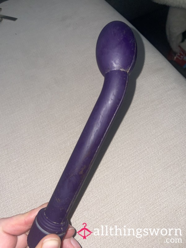 Very Used Long Vibrating Wand Toy🖤