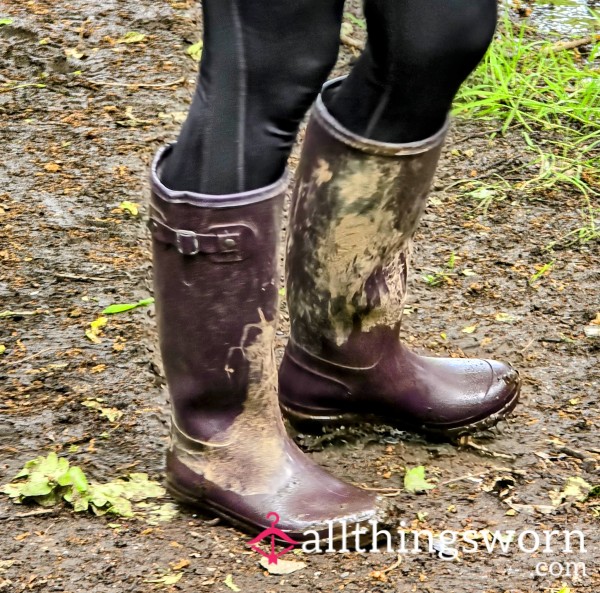 Video - Alex Playing In Mud With Dirty Wellies And Spitting ....2.43 Min