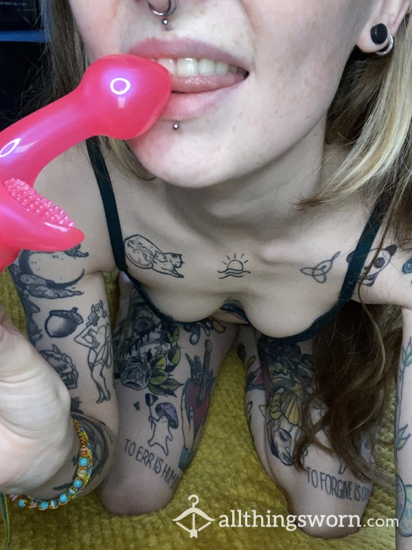 Watch Me Cum Using My G-spot Tickler For The VERY FIRST TIME 💦💦
