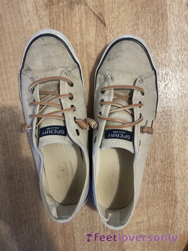 Well Loved, Dirty Sperry