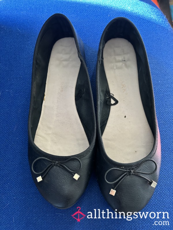 Well Worn Ballet Pumps Uk6