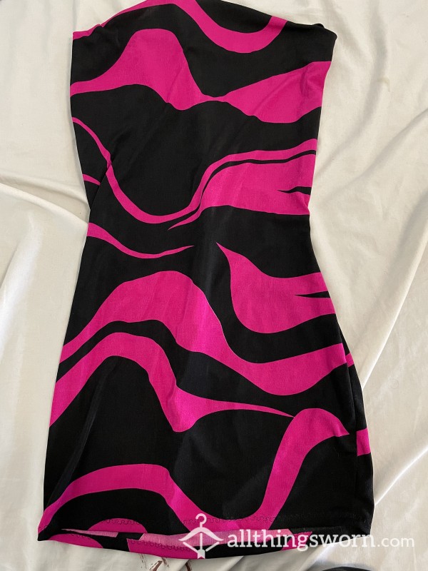 Well Worn Skimpy Little Black And Pink Slip Dress Open Back Size Small