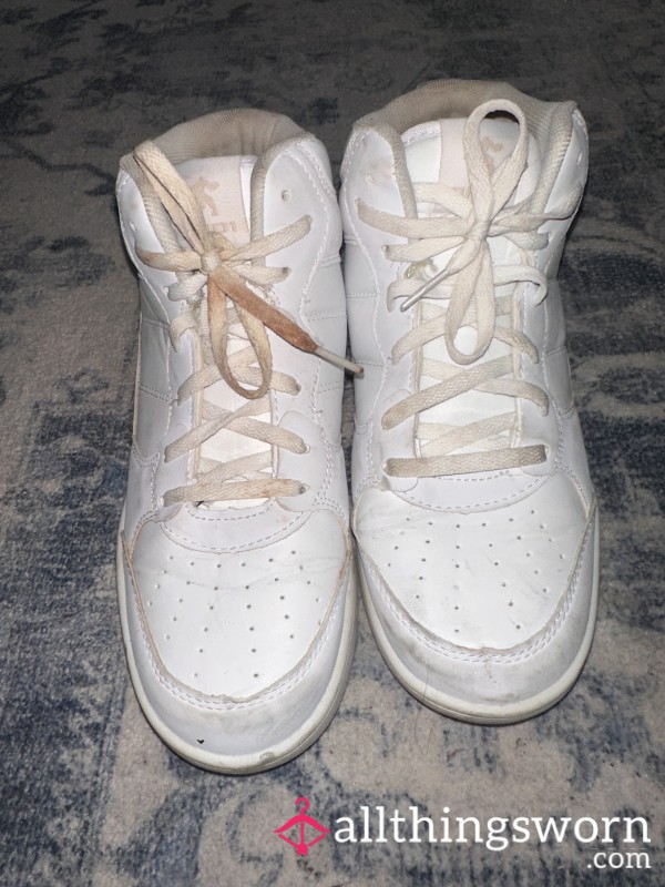 White And1 Sneakers - Size 7W