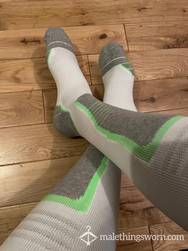 White, Grey & Green Pattern Thick Nylon Ski Long Socks