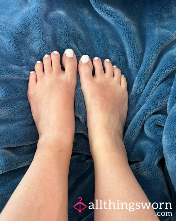 White Toes, Clean Feet Pics