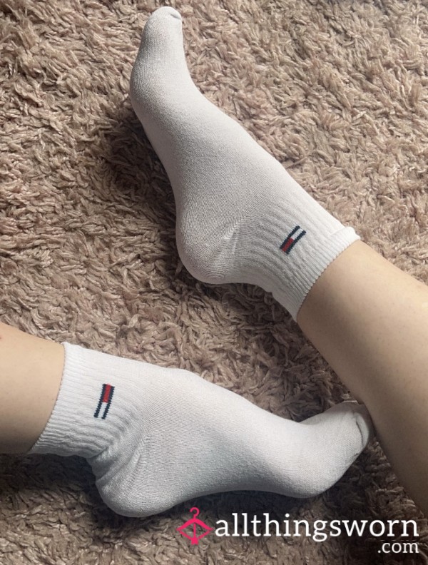 🤍 White Tommy Hilfiger Socks ♡ 24hr Wear ♡ To Order ♡ Longer Wears Available Up To 2 Months ♡ Includes 1 Minute Custom Video ♡ FREE UK POSTAGE 🇬🇧 £10+ Tracked Worldwide Shipping ⚓️