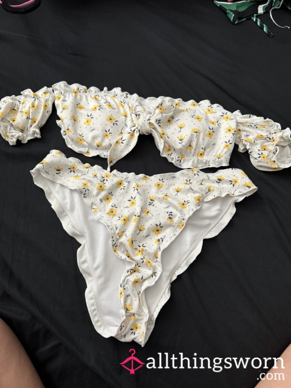 White Yellow Flor*l Bikini