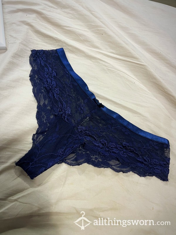 💙Softly Lined, Dark Blue, Tight Fit Lacy Panties!