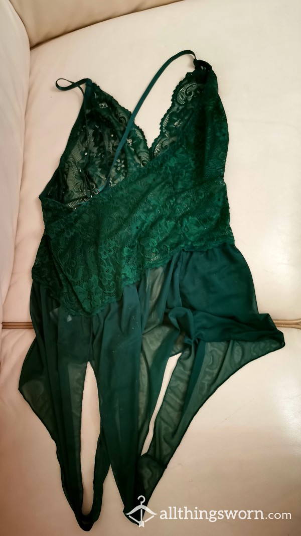 Worn Green Crotchless Babydoll. Worn 2 Days And Cum In. So Sexy On. Size18/ 20 UK Or XL. All Requests Welcome. £30 💯🔥🔥🔥